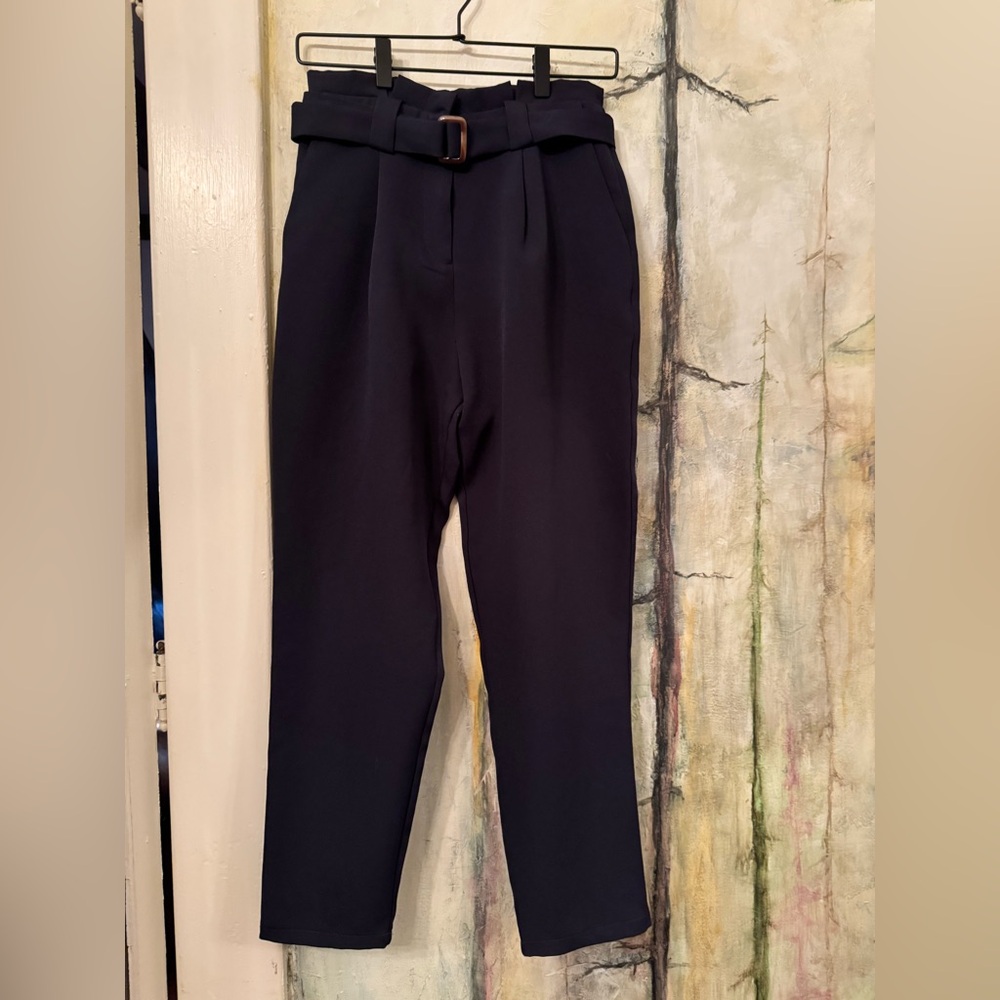 a.peach Navy women’s pants Size Small came from a Boutique Shop in LA
